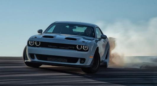 ضبط مركبات تسير بسرعات جنونية