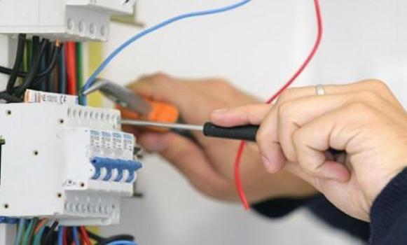 37 مليون دينار أثر تخفيض التعرفة الكهربائية على القطاعات