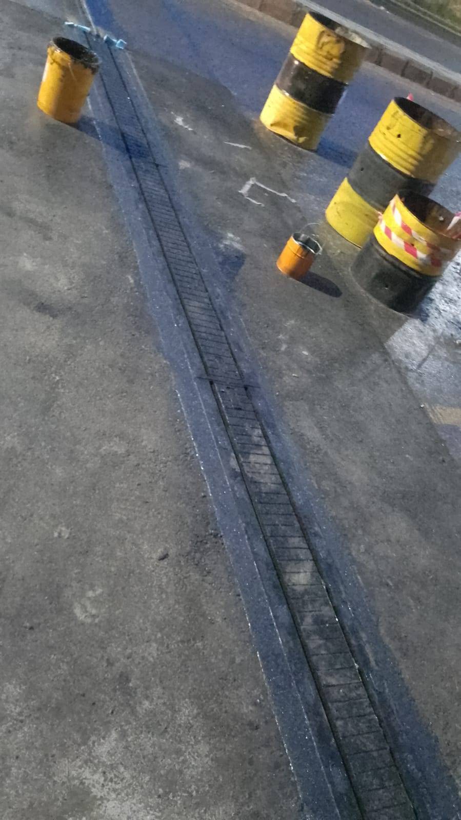 الأشغال تبدأ أعمال استبدال فواصل التمدد للجسر الواقع بالقرب من مستشفى السلط الجديد الأحد