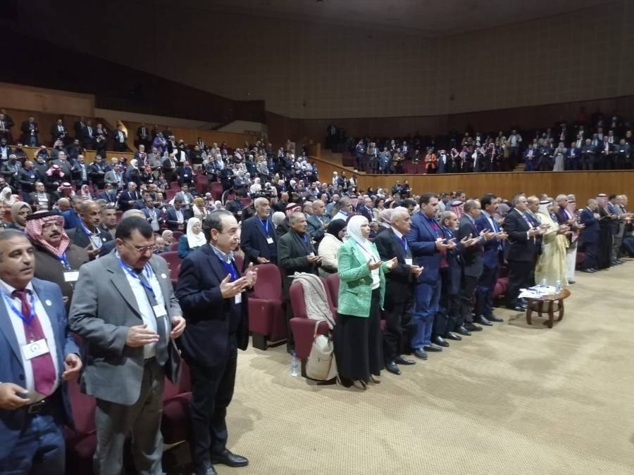 انطلاق اعمال المؤتمر العام التأسيسي لحزب الائتلاف الوطني وسط حضور مهيب ...صور