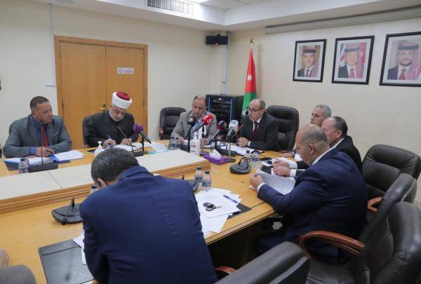 وزير الأوقاف: 9 ملايين دينار فاتورة الطاقة بالمساجد