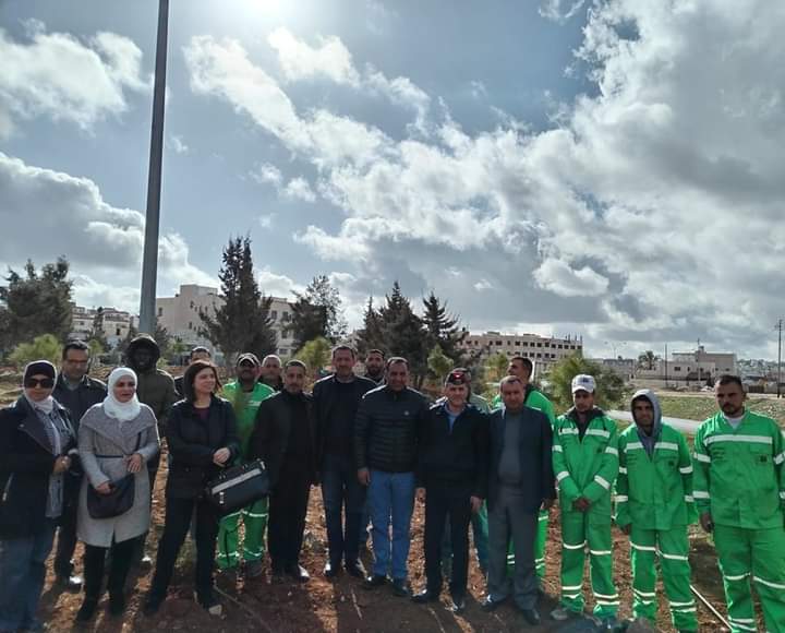 زراعة 600 شجرة في منطقة خريبة السوق ضمن احتفالات الامانة بعيد ميلاد جلالة الملك