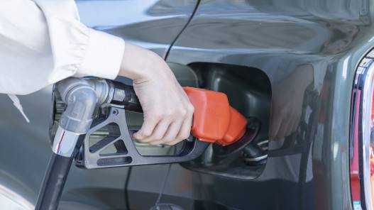 صندوق النقد يتوقع هبوط أسعار النفط خلال العام الحالي بنسبة 16