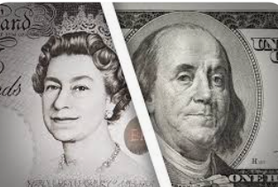 تراجع الإسترليني أمام الدولار لليوم الثاني على التوالي .