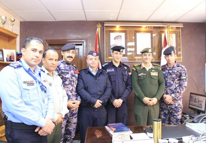 مستشفى الأمير راشد بن الحسن العسكري يشارك بالحملة التوعوية سلامتك بتهمنا_صور