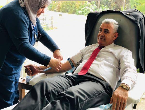 المكتبة الوطنية تنفذ مبادرة للتبرع بالدم بعنوان دمي لوطني 