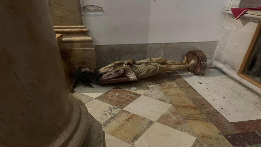 مستوطن يقتحم كنيسة ويحطم محتوياتها بالقدس