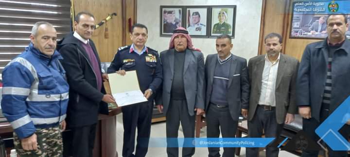 تكريم قائد أمن إقليم الشمال