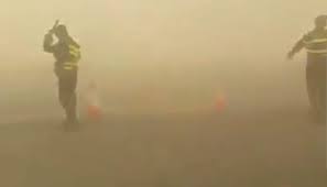 الدوريات الخارجية: الطريق الصحراوي منطقة العامرية يشهد رياح قوية مثيرة للغبار