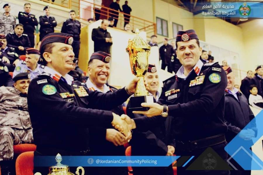 قائد أمن إقليم الشمال يتوج فريق الإقليم بلقب بطولة خماسيات كرة قدم قياده أمن أقليم الشمال..صور