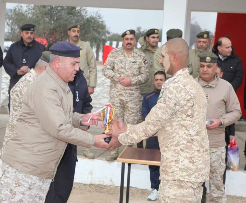 اختتام فعاليات تخريج دورة المستجدين للسنة الأولى في جامعة مؤتة الجناح العسكري..صور