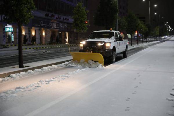 الأمانة للأردنيين: تجنبوا النزلات الصعبة وفتحنا الطرق كافة