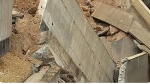 انهيار جدار استنادي في إربد بسبب ارتفاع منسوب المياه