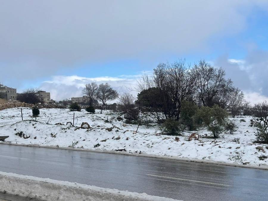 تجدد تساقط الثلوج في عجلون