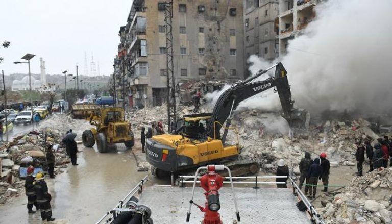 مصر ترسل 5 طائرات محملة بمساعدات لسوريا وتركيا