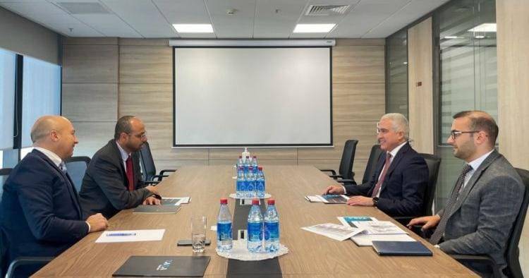 مباحثات بين أذربيجان والإمارات بشأن التعاون في مجالات الطاقة المتجددة