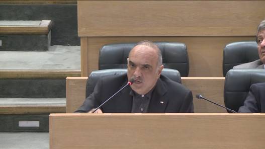 رئيس الوزراء: غُرف عمليَّات لمتابعة أوضاع الأردنيين في سوريا وتركيا