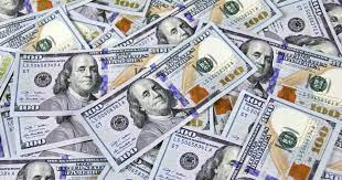 تراجع الدولار الأميركي عالميا