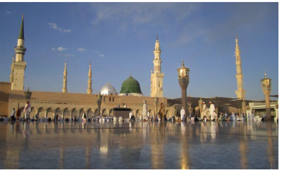 كشف ملابسات دخول امرأتين غير مسلمتين ساحات المسجد النبوي