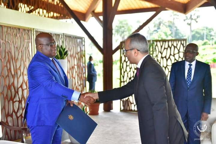 السفير المصري لدى جمهورية الكونجو الديمقراطية يسلم أوراق اعتماده للرئيس الكونجولي