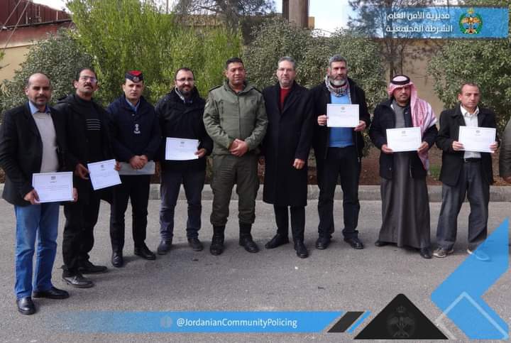 أنشطـة توعويـة ومجتمعيـة تنفذها الشرطـة المجتمعيـة فـي الباديـة الملكيـة