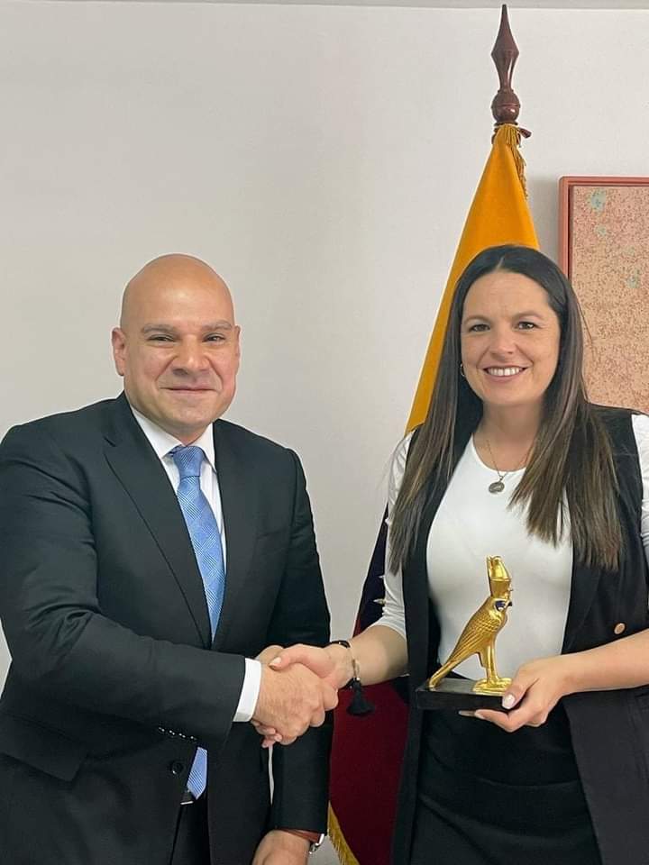 سكرتير عام اللجنة الوطنية للتعليم العالي والعلوم والتكنولوجيا والإبتكار بالإكوادور تستقبل السفير المصري