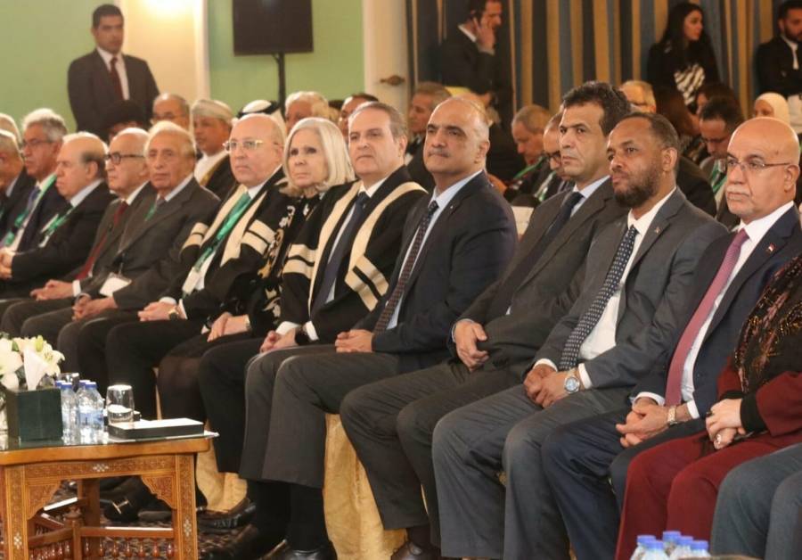 رئيس الوزراء يرعى حفل خرِّيجي المجلس العربي للاختصاصات الصحيَّة_صور