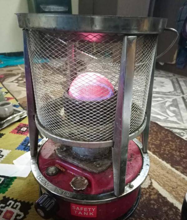 10 اصابات بحادثي حريق شقة وتسرب غاز مدفأة في عمان