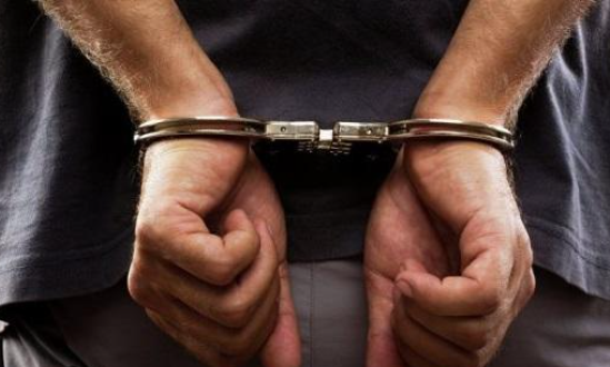 ضبط شخص مخمور أحرق مركبة في الزرقاء