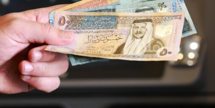 77  من الأردنيين يرون أن وضعهم الاقتصادي “سيئ”