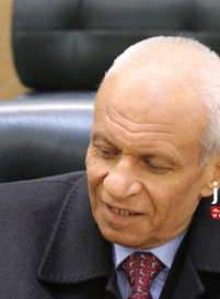 النائب الخصاونة تحت القبة بصحبة السرطان .. وهذا ما قاله