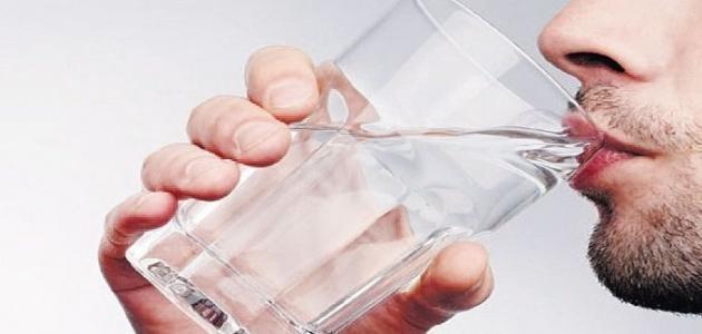 ما تأثير قلة شرب الماء في الشتاء على جسمك؟