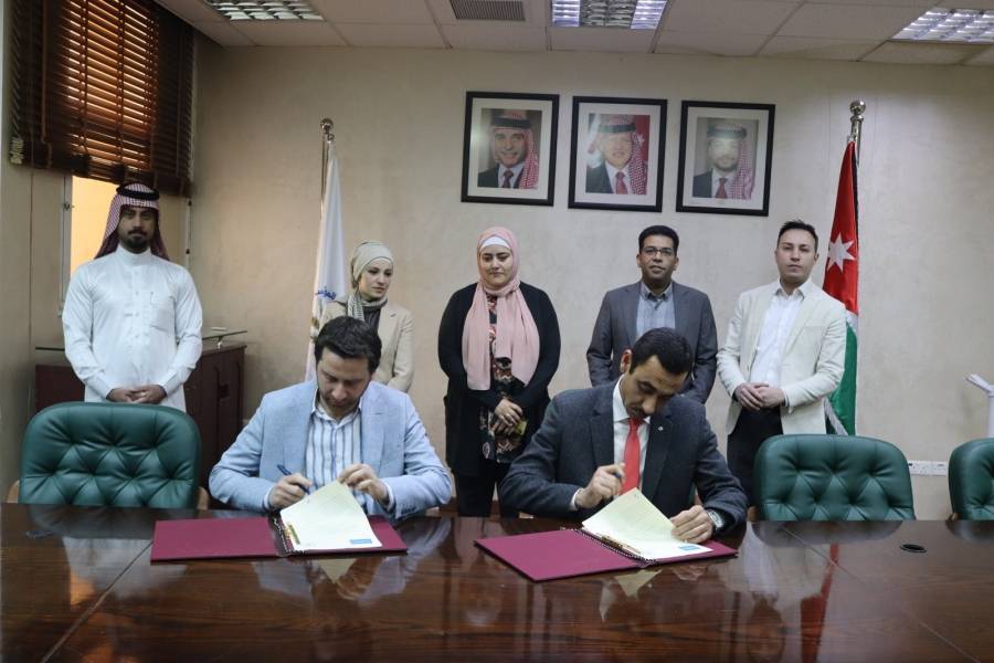 مهيدات: اتفاقية لإطلاق خدمة النشرات الدوائية الإلكترونية لتمكين ذوي الاحتياجات الخاصة من الوصول إلى المعلومات الدوائية...صور