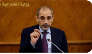 عاجل...الصفدي: في الأيام القادمة سيكون المزيد من المساعدات التي امر بها جلالة الملك