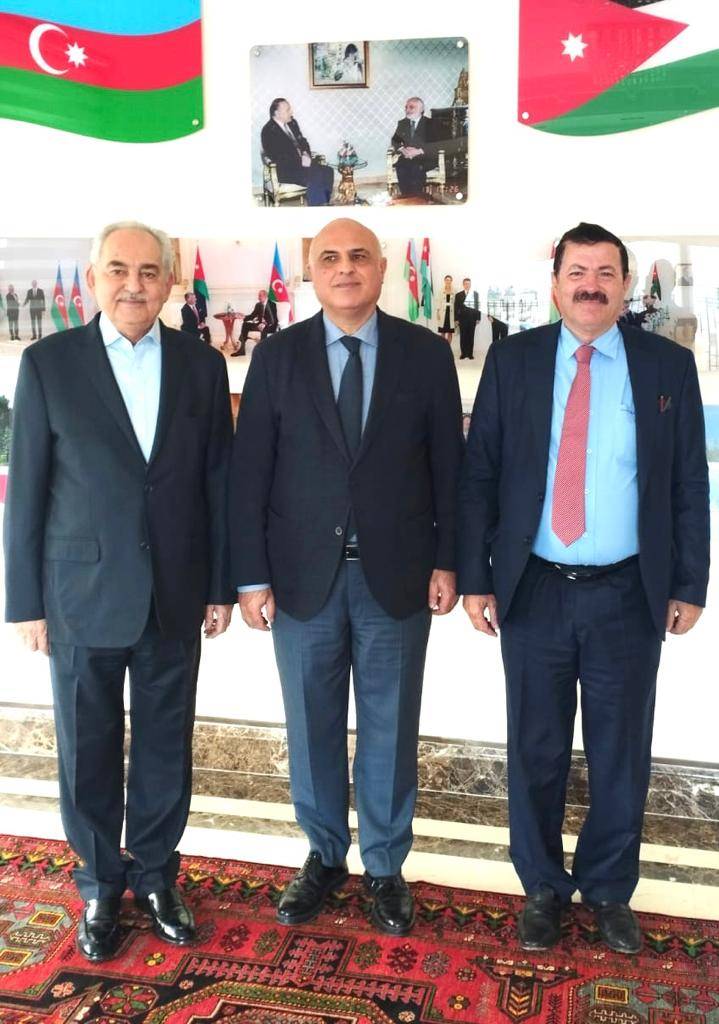 وزير الداخلية والثقافة الاسبق الحباشنة والمؤرخ العرموطي في زيارة للسفير الاذربيجاني سليموف