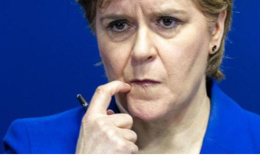 استقالة مفاجئة لرئيسة وزراء اسكتلندا