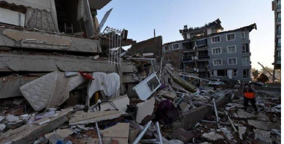 توقيف رجل حاول خطف طفل ناج من زلزال تركيا.. ما القصة؟