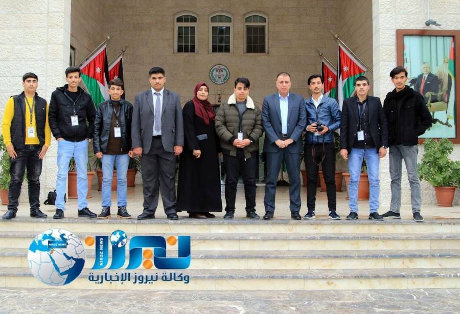 وزير الداخلية يلتقي وفدا من مركز شباب معان...صور