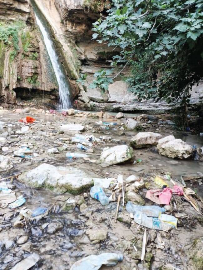 شلالات الرميمين في البلقاء تشهد واقعا مؤسفا واهمالا كبيرا