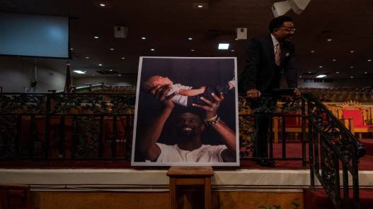 الشرطيون الأميركيون الخمسة المتهمون بقتل تايري نيكولز يدفعون ببراءتهم