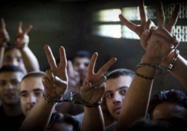 عصيان الأسرى ضد إدارة سجون الاحتلال يتواصل لليوم الخامس