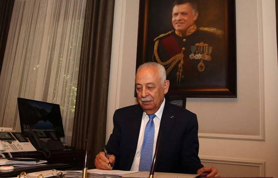 العيسوي .. 65 عاماً من العطاء والدأب والعمل في سبيل الوطن