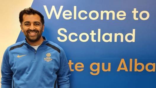 وزير الصحة الاسكتلندي حمزة يوسف يعلن ترشحه لرئاسة الحكومة