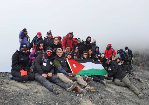 اطلاق مبادرة الجبال السبعة لدعم علاج مرضى الحسين للسرطان