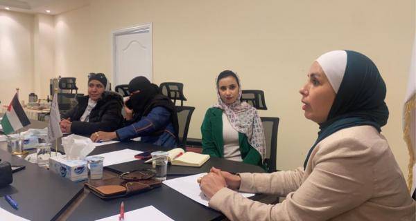 الفايز تؤكد ضرورة تعزيز مشاركة المرأة الحياة السياسية والاقتصادية