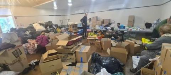 ملابس داخلية وأحذية كعب عالٍ وأدوات مستعملة ضمن المساعدات المقدمة لتركيا وسوريا .. صور