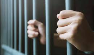 “الاستراتيجيات” يوصي بإعطاء مهلة للمدينين قبل إلغاء “منع حبس المدين”