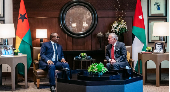 الملك يمنح رئيس جمهورية غينيا بيساو وسام النهضة العالي