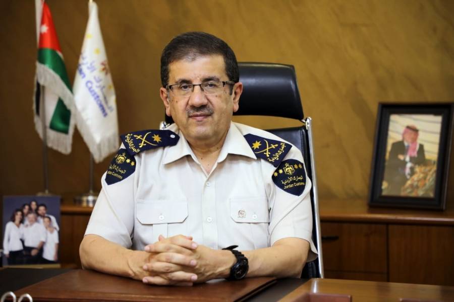 مدير الجمارك يؤكد الحرص للتسهيل على المستثمرين في العقبة