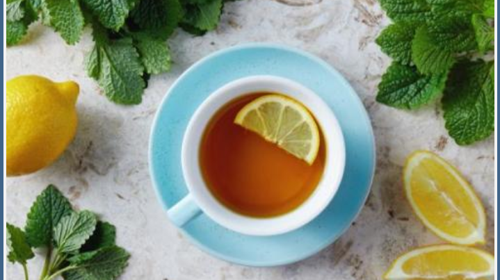 يهدئ الأعصاب ويساعد على النوم العميق .. فوائد شاي المليسا العطري واستخداماته